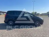 2010 Peugeot 5008