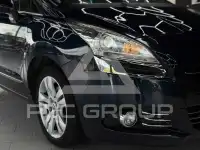 2010 Peugeot 5008