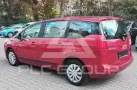 2010 Peugeot 5008