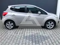 2010 KIA Venga