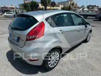 2010 Ford FIESTA
