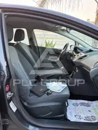 2010 Ford FIESTA