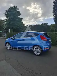 2010 Ford FIESTA