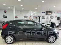 2010 Ford FIESTA