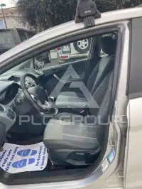 2010 Ford FIESTA