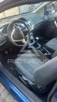 2010 Ford FIESTA