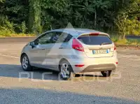 2010 Ford FIESTA