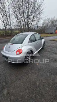 2010 Volkswagen BEETLE