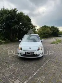 2010 Renault Grand Scenic