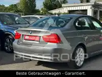 2011 BMW 320