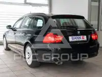 2011 BMW 320