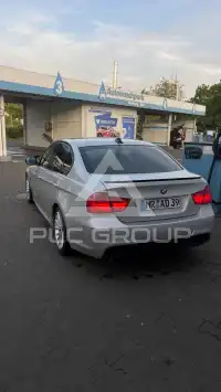 2011 BMW 320