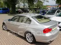 2011 BMW 320
