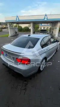 2011 BMW 320