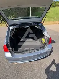 2011 BMW 320
