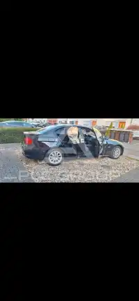 2011 BMW 320