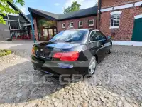 2011 BMW 320