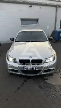 2011 BMW 320