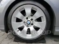 2011 BMW 320