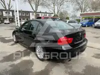 2011 BMW 320