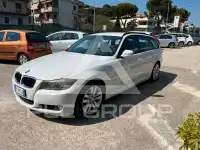 2011 BMW 320