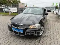 2011 BMW 330