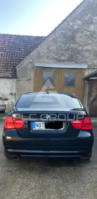 2011 BMW 318