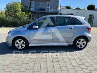 2011 Mercedes Benz B 200