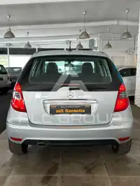 2011 Mercedes Benz A 180