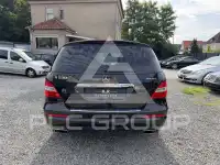 2011 Mercedes Benz R 500