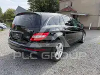 2011 Mercedes Benz R 500
