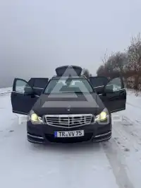 2011 Mercedes Benz 220