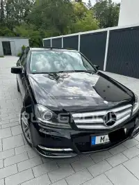 2011 Mercedes Benz C 220