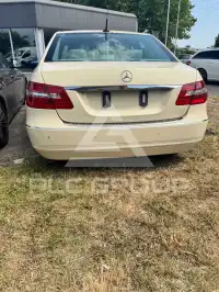 2011 Mercedes Benz E 200