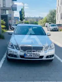 2011 Mercedes Benz E 200