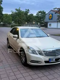 2011 Mercedes Benz E 200