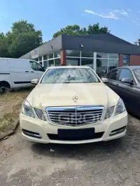 2011 Mercedes Benz E 200