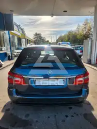 2011 Mercedes Benz E 220