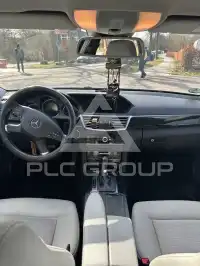2011 Mercedes Benz E 220