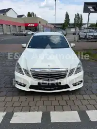 2011 Mercedes Benz E 220