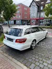 2011 Mercedes Benz E 220