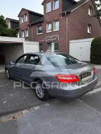 2011 Mercedes Benz E 220