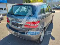 2011 Mercedes Benz B 180