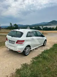 2011 Mercedes Benz B 180