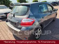 2011 Toyota AURIS