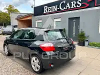 2011 Toyota AURIS