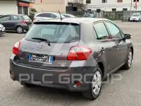 2011 Toyota AURIS