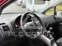 2011 Toyota AURIS