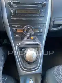 2011 Toyota AURIS