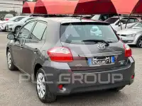 2011 Toyota AURIS